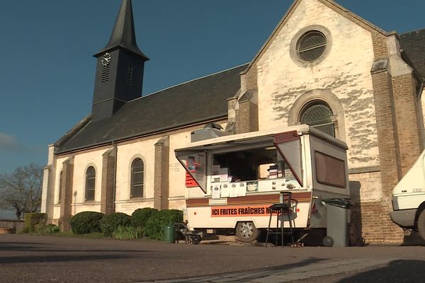 A Martot, dans l'Eure, la petite friterie qui rivalise avec les grandes baraques des Hauts-de-France