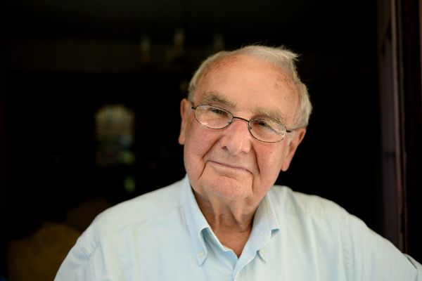 Robert Hébras, dernier survivant du massacre d'Oradour-sur-Glane, est mort ce samedi 11 février 2023.