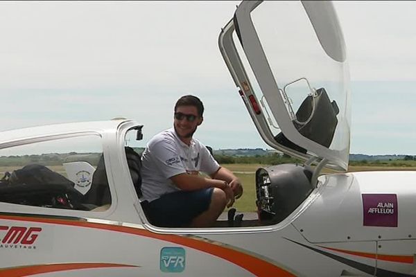 Le jeune Ruthénois a réalisé son rêve : un tour d'Europe en avion.