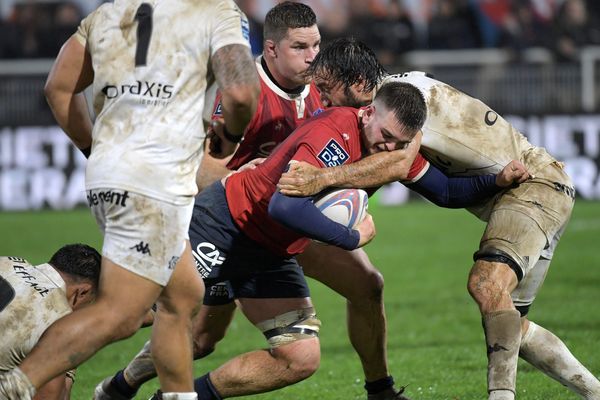 Après deux mois sans victoire, le Stade Aurillacois s'est rassuré face à Provence Rugby.