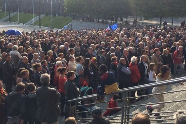 Brest : 1.500 Personnes Réunies Pour Un "rassemblement Républicain ...