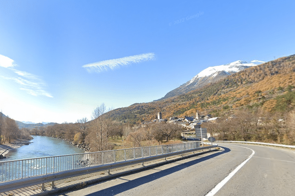 Le corps en état de décomposition avancée a été découvert par un promeneur vendredi 2 août sur les bords de la Durance, dans les Hautes-Alpes.