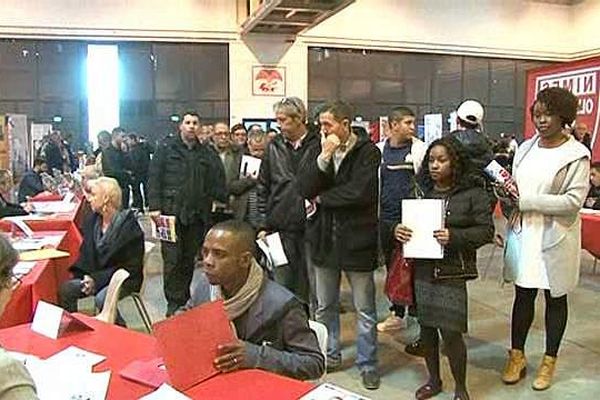 Nîmes - opération "supporters pour l'emploi !" au stade des Costières - 2 mars 2016.