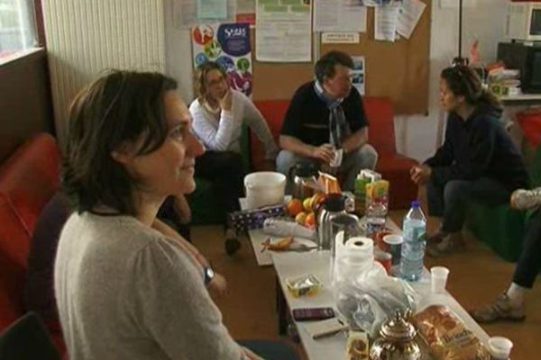 Les parents d'élèves dans la salle des professeurs du collège des Aiguerelles de Montpellier - 13 avril 2015