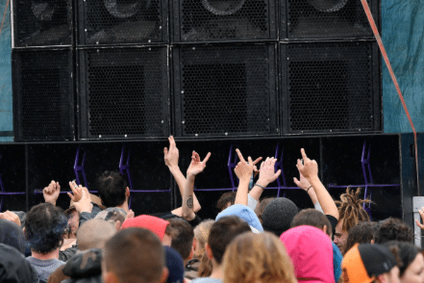 Archives : une rave party à Redon.