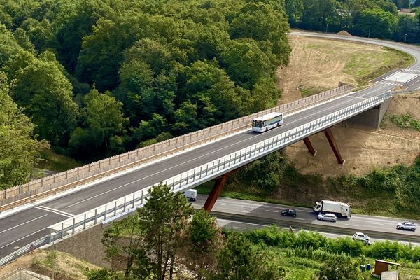 La passerelle entre La Bastide et Le Puy-Ponchet à Limoges est en service depuis le 4 septembre 2023.