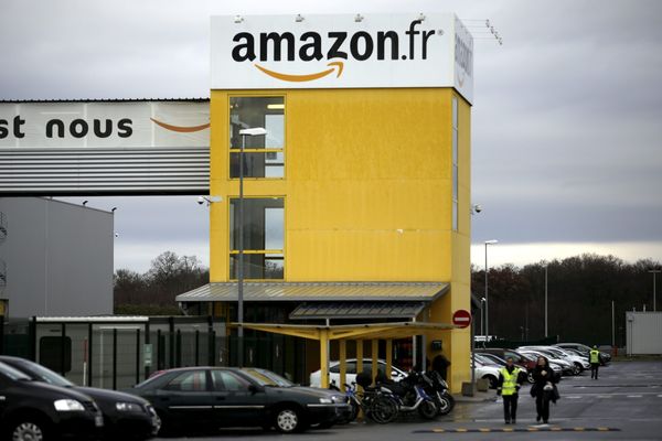 L'entrepôt d'Amazon à Saran (Loiret) infiltré par les équipes de Capital.