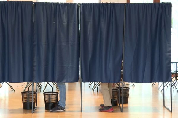 Les électeurs du Val-de-Marne sont appelés à voter ce dimanche 7 juillet pout le second tour des élections législatives.