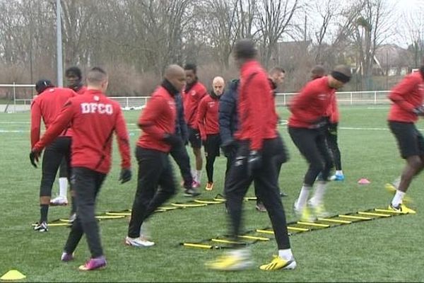 Les joueurs du DFCO lors de leur séance d'entraînement, à la veille du match contre Monaco