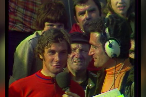 En 1974, le coureur girondin Francis Campaner remporte sa première étape devant son public.