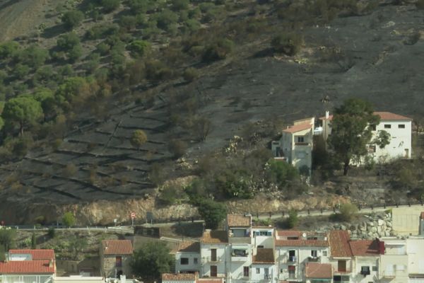 Après deux jours d'un violent incendie, Portbou porte les stigmates du feu pour l'instant le plus important cette année en Catalogne.