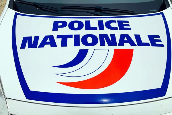 Image d'illustration d'une voiture de police