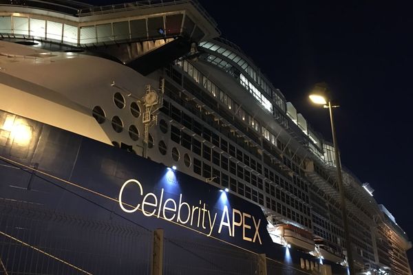 Le Celebrity Apex à saint-Nazaire