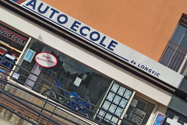 L'auto-école de Longwic (Côte-d'Or) a dû refermer ses portes quelques minutes après la reprise des leçons ce lundi 11 mai