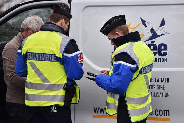 Contrôles routiers dans le Morbihan pour une opération qui a réuni police, gendarmerie et douanes. 