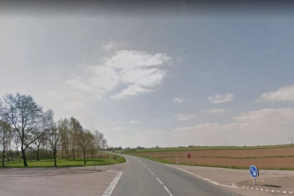 Boëseghem : un motard décède dans un accident au carrefour entre Thiennes et Steenbecque