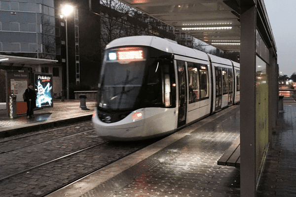 Rouen : la station  de tramway Saint-Sever