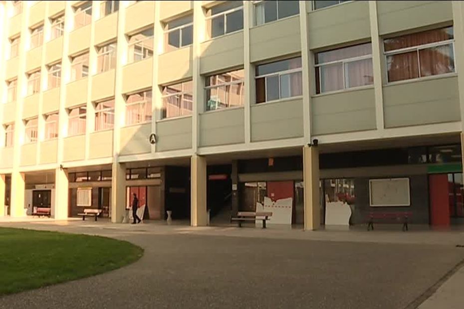 cierre total de la Facultad de Letras y Ciencias Humanas de Nancy