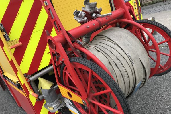 Les pompiers sont intervenus sur dix départs de feu dans ce massif forestier depuis le 7 avril.