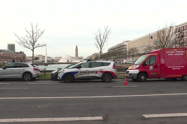 Le corps a été repêché dans le bassin du commerce, en centre-ville du Havre (Seine-Maritime).