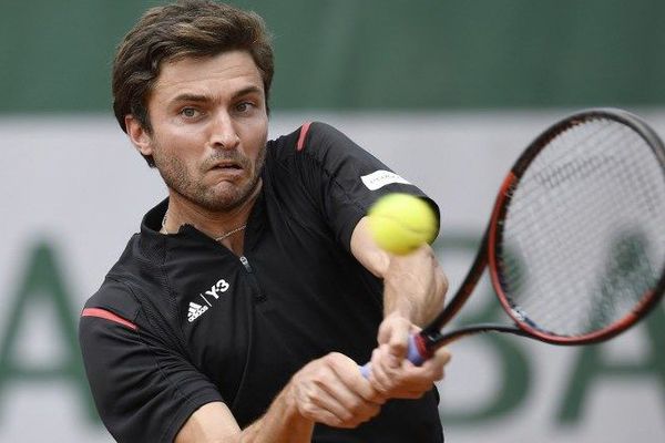 Simon, tête de série N.16, affrontera au troisième tour le Serbe Viktor Troicki (N.22).
