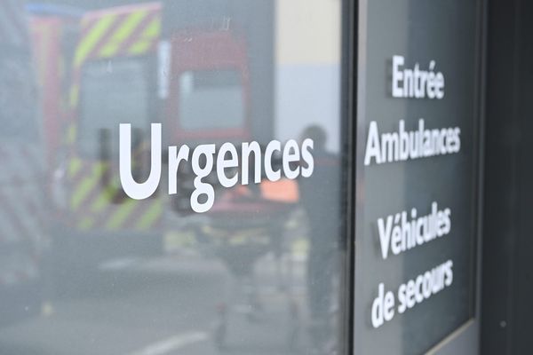 Images d'illustration. Les urgences du CHU de Grenoble Sud ont dû être fermées en raison du dégagement de chlore gazeux.