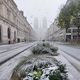 La cathédrale d'Orléans et la rue Jeanne-d'Arc sous la neige, jeudi 21 novembre 2024.