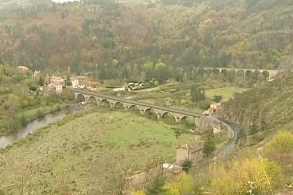 Le parc naturel régional du Haut-Allier serait à cheval sur les régions Auvergne et Languedoc-Roussillon.