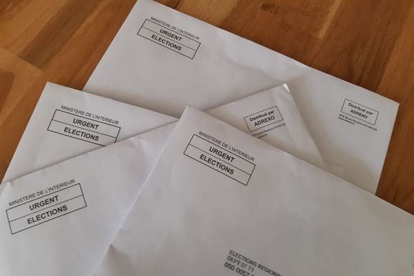 De nombreux électeurs du Centre-Val de Loire n'ont jamais reçu les professions de foi des candidats aux élections régionales et départementales lors du premier tour. 