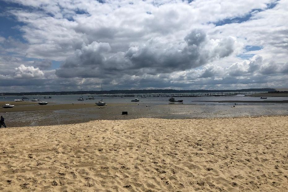 Friday November 8: cloudy sky in New Aquitaine