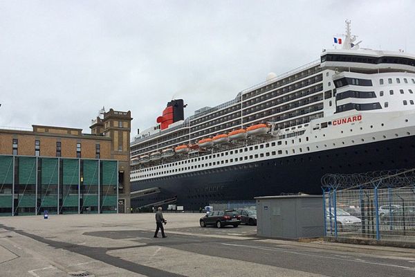 Le Queen Mary 2 à Cherbourg ce 23 juin 2017