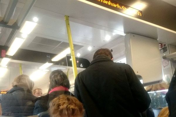 Une internaute nous a fait parvenir une photo du quotidien des trains Strasbourg-Sarreguemines