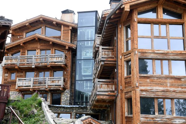 Le chalet Apopka situé dans la station de Courchevel (Savoie).