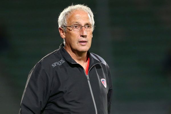 L’Union nationale des footballeurs professionnels a décerné les trophées 2019 lors de sa 28e cérémonie, dimanche 19 mai. Le coach du Clermont Foot 63 Pascal Gastien a été sacré meilleur entraîneur de ligue 2.