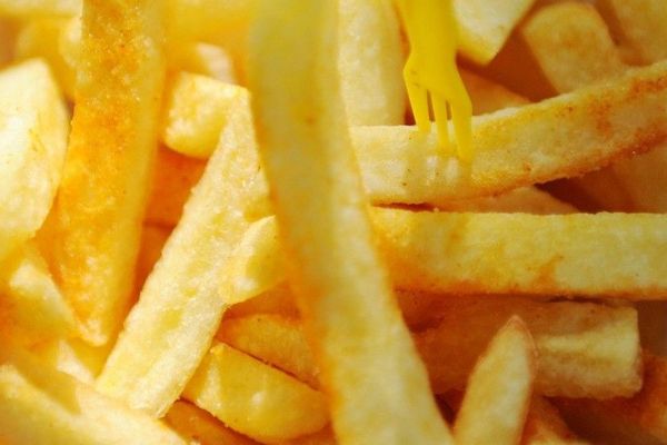 Objectif : 6 tonnes de frites dans un cornet de 3x6 mètres !