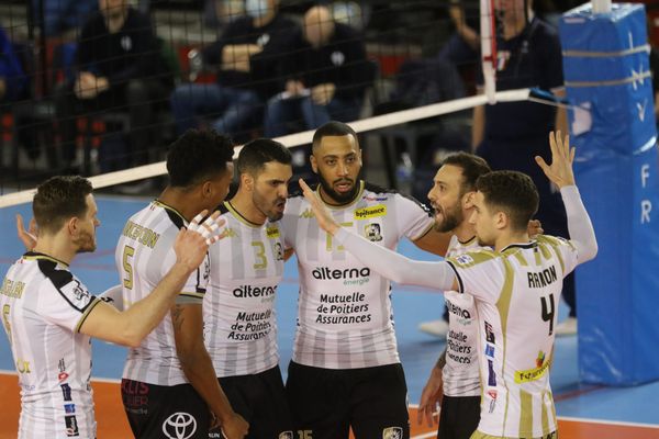 Une victoire à l'extérieur pour le Stade Poitevin Volley Beach