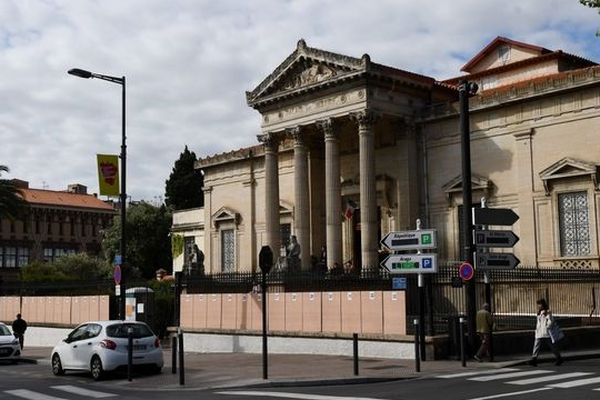 Une jeune femme a été victime d'une violence inouïe par un automobiliste dont une fracture du tibia occasionnant une ITT de 90 jours. Il a été condamné à 4 ans de prison ferme par le tribunal correctionnel de Perpignan.