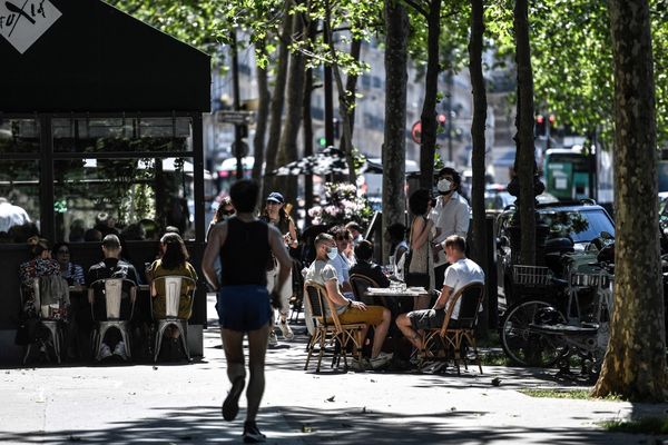 3 800 terrasses éphémères ont été autorisées à Paris lors de cette saison en 2022.