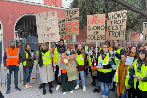 Grève au collège Jean-Giono à Nice, ce jeudi 15 février.