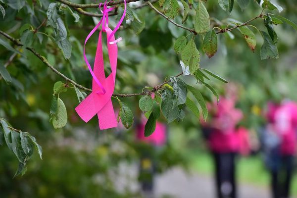 Le mois d'octobre est marqué par de nombreuses opérations pour sensibiliser au dépistage du cancer du sein.