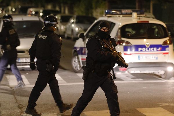 Nouvelle nuit de tensions dans certains quartiers des Hauts de-Seine