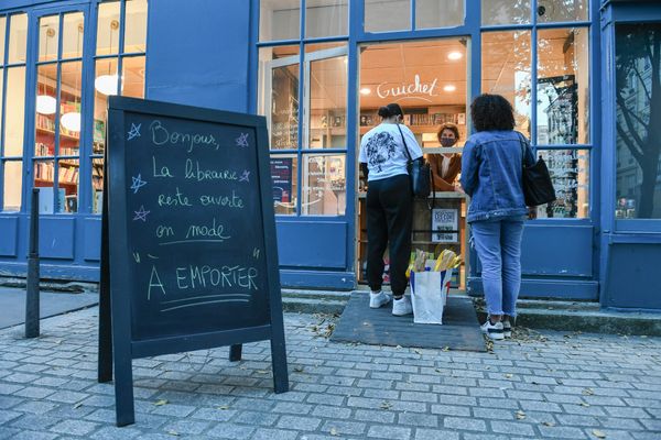 Une librairie ouverte en mode "à emporter".