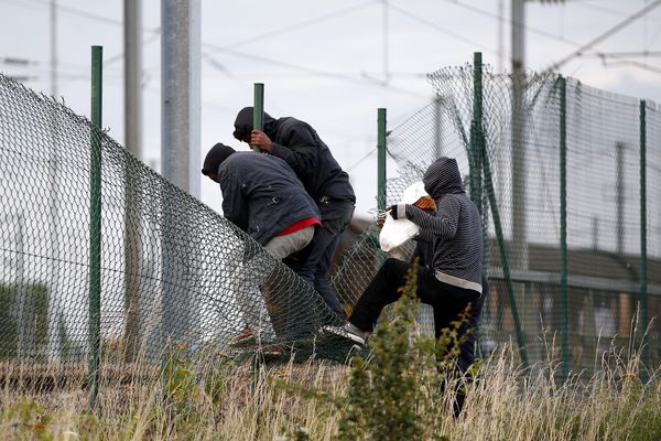 Depuis début juin, 10 migrants sont morts après avoir pénétré sur le site d'Eurotunnel à Coquelles