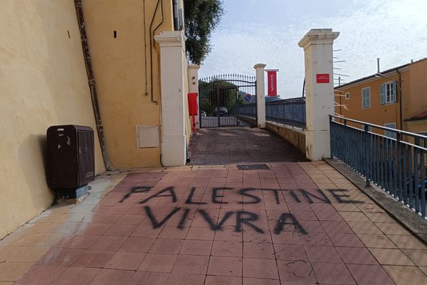 Des actions propalestiniennes sont organisées sur le campus de Sciences Po Menton depuis ce lundi 29 avril.