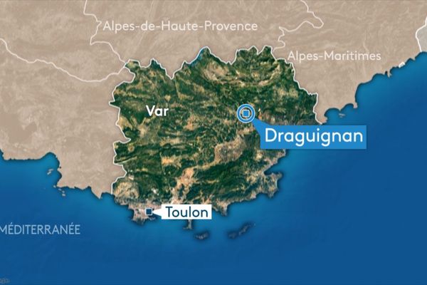 Le centre ville de Draguignan (Var) a été le théâtre d'une course-poursuite mardi soir entre les forces de l'ordre et un couple.