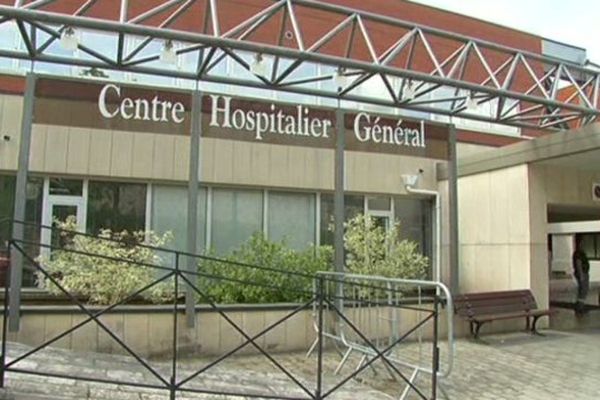 L'hôpital de Mende doit faire appel à des "mercenaires" qui lui coûte très cher.