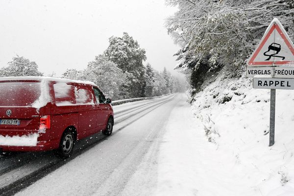 La Loire placée en vigilance orange neige et verglas, le lundi 29 octobre