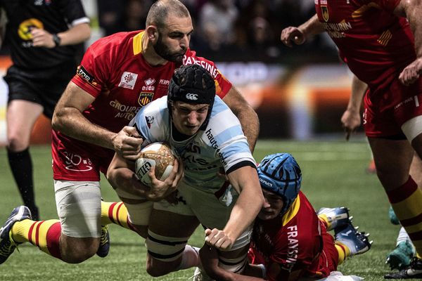 Bilan: dix essais, dont le premier au bout de seulement 1 min 16 sec. L'USAP  a pris l'eau au Racing.