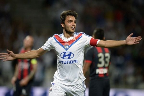 Laurent Grenier exprime sa joie après un but marqué contre Nice  