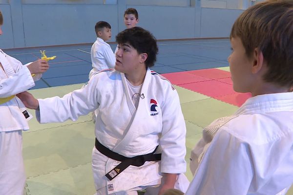 Jiulia Tolofua, vice-championne du monde de judo, a donné un entraînement exceptionnel dans son club formateur de Calvi, samedi 23 novembre.